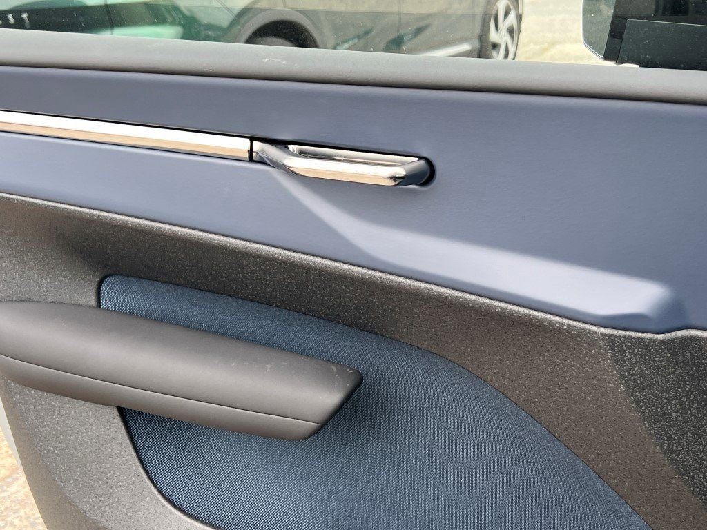 New 2026 Volvo EX30 Plus w/ Protection Package Premier image 27