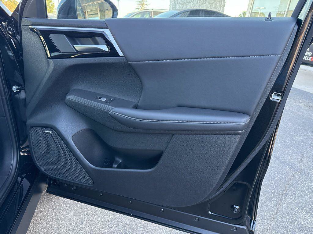 New 2026 Mitsubishi Outlander SE FWD image 31