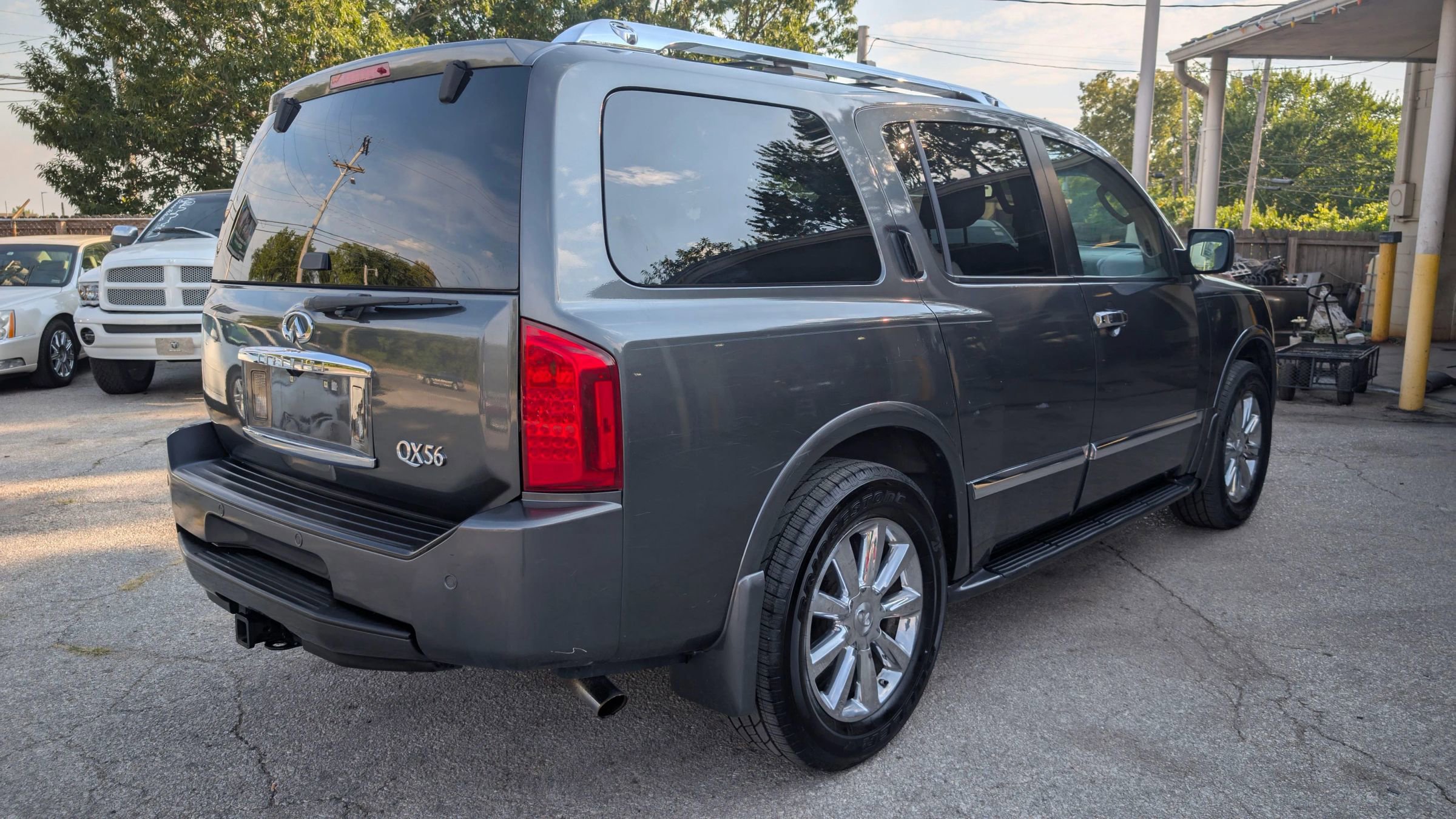 Used 2008 INFINITI QX56 4WD image 5