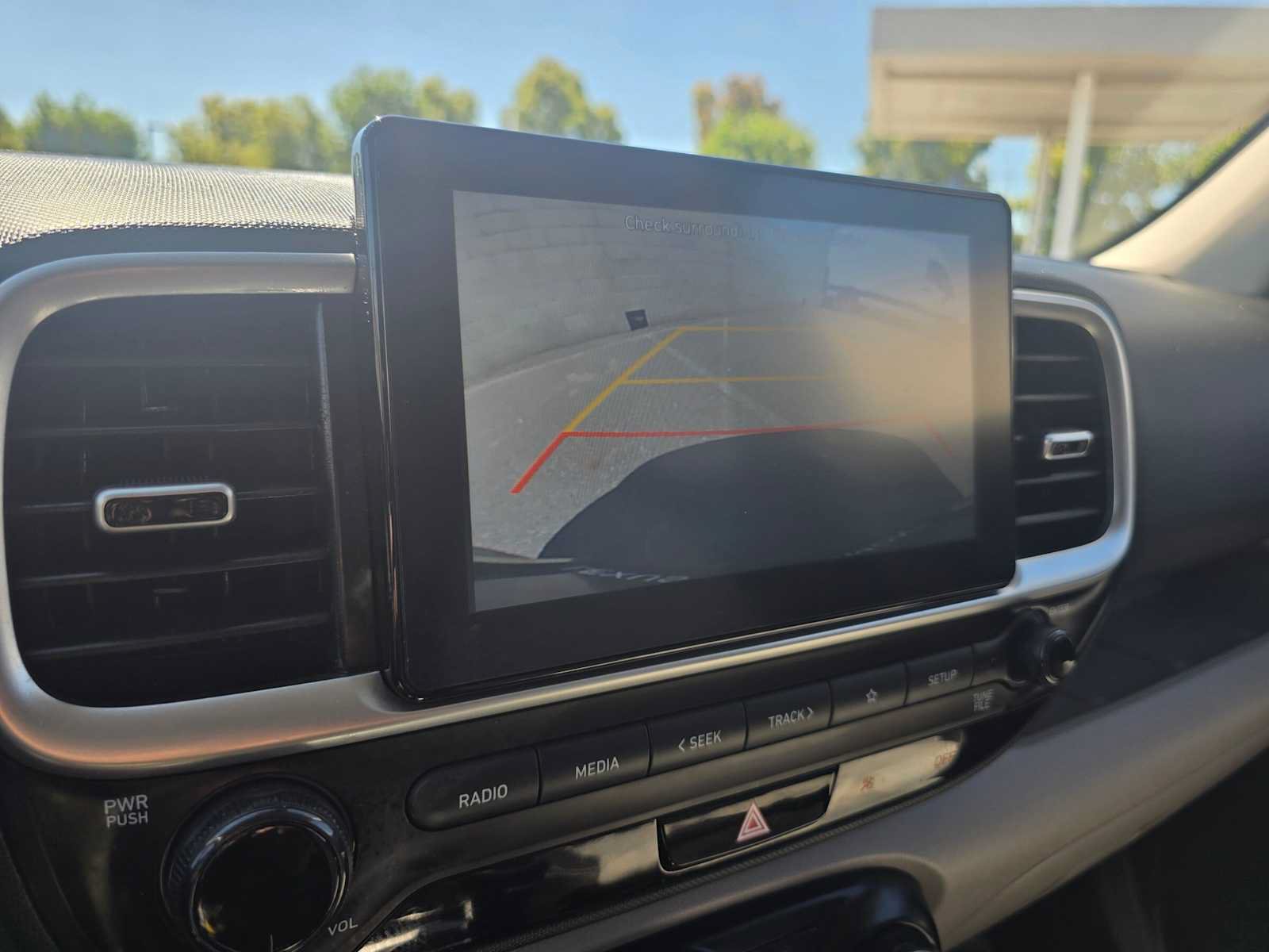 Used 2020 Hyundai Venue SEL FWD image 27