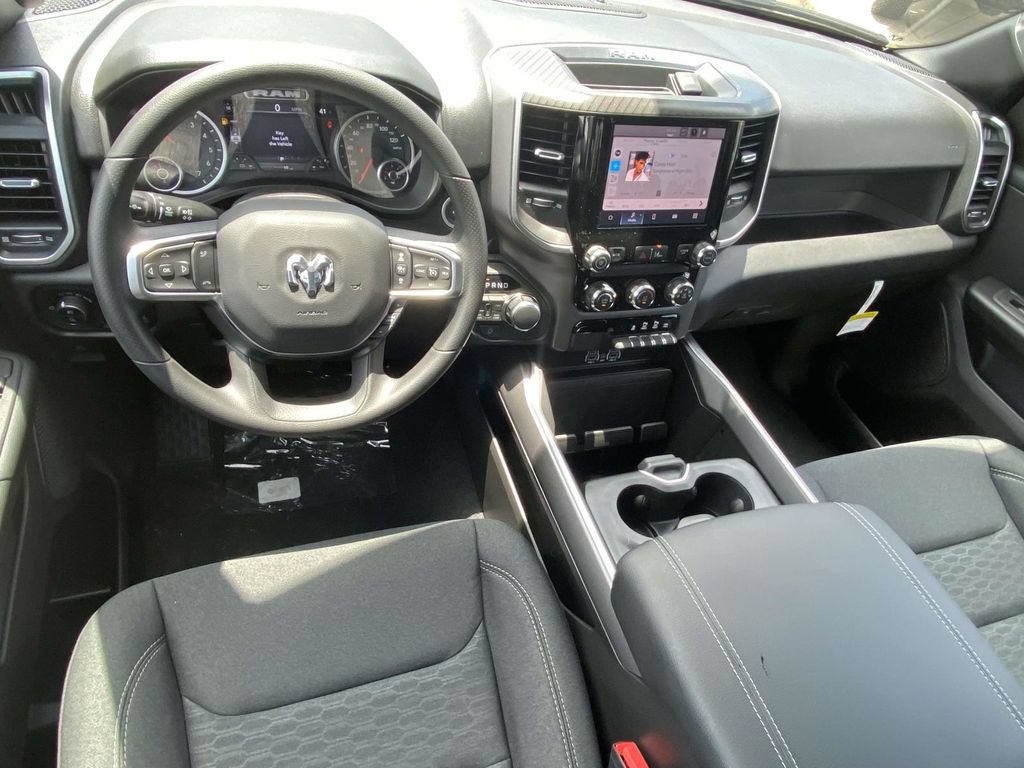 New 2026 RAM 1500 Express AWD/4WD image 11