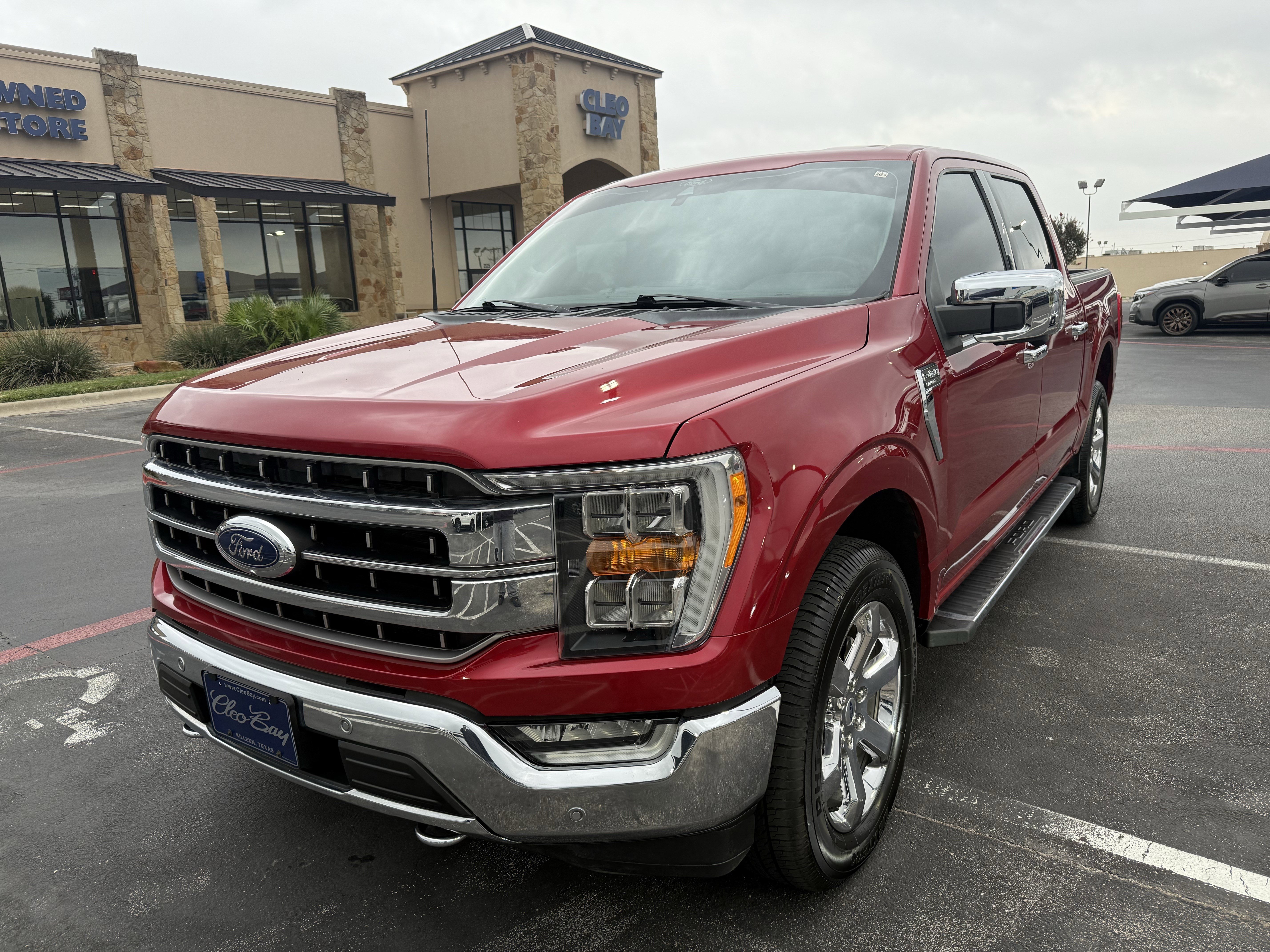 Used 2021 Ford F150 Lariat image 3
