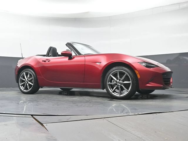 Used 2023 MAZDA MX-5 Miata Grand Touring w/ Weather Package RWD image 33