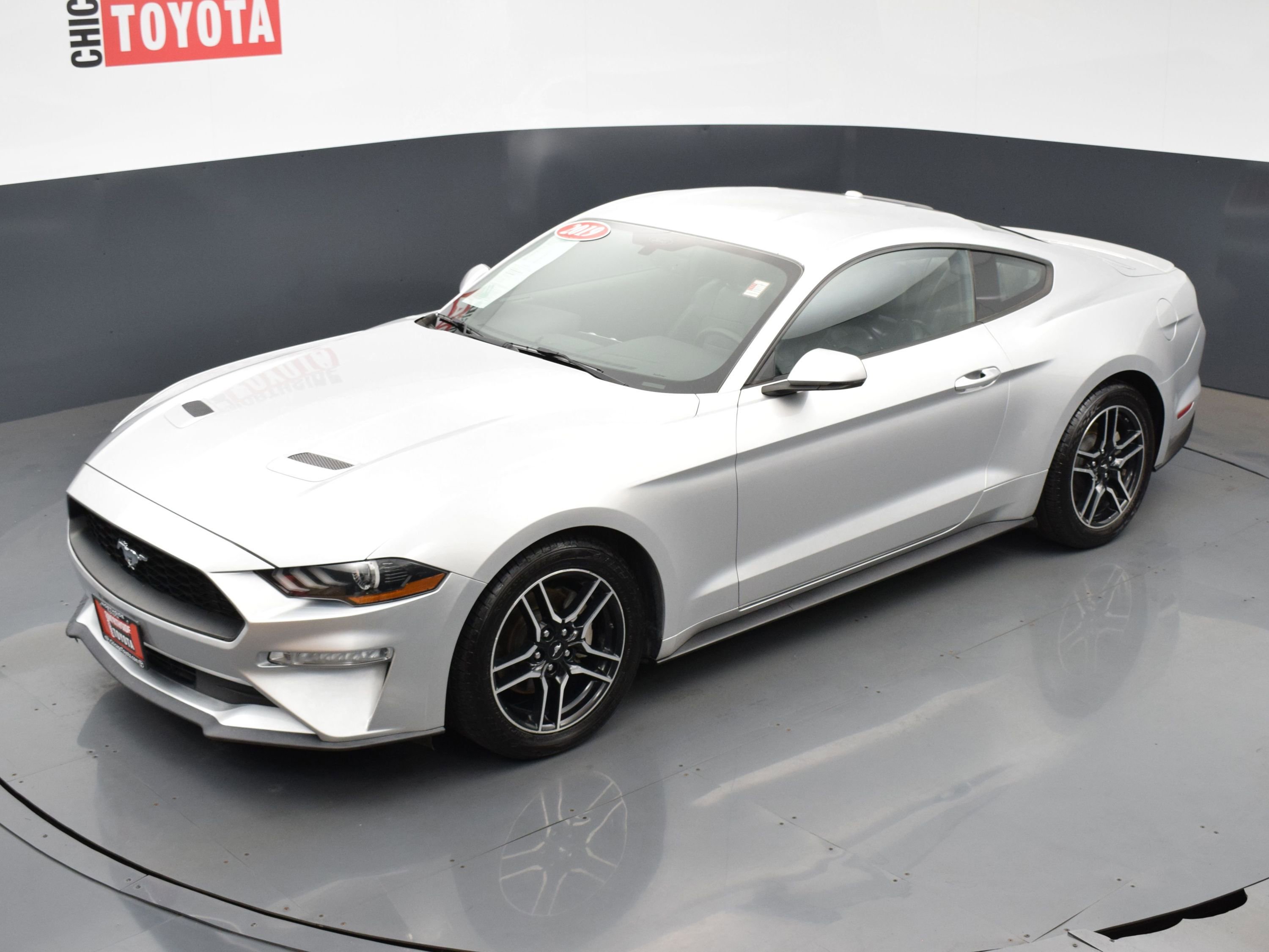 Used 2019 Ford Mustang Premium image 25
