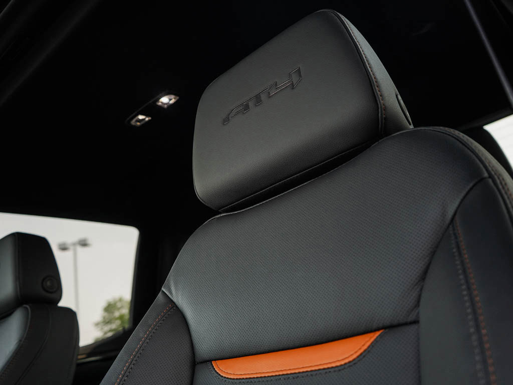 New 2026 GMC Sierra 1500 AT4 w/ AT4 Premium Package image 18