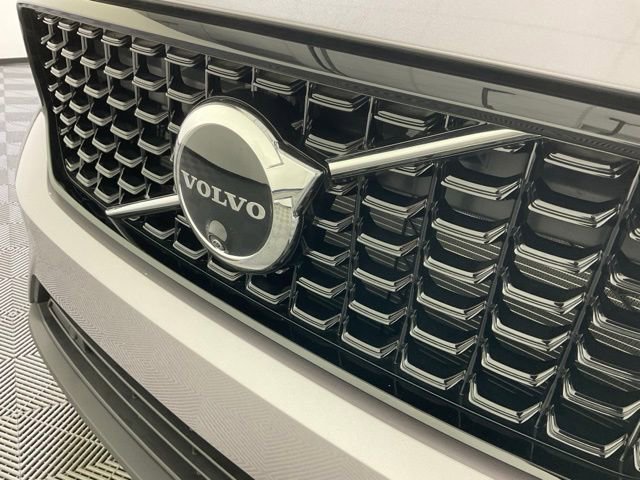 New 2026 Volvo XC40 B5 Plus w/ Protection Package Premier image 11