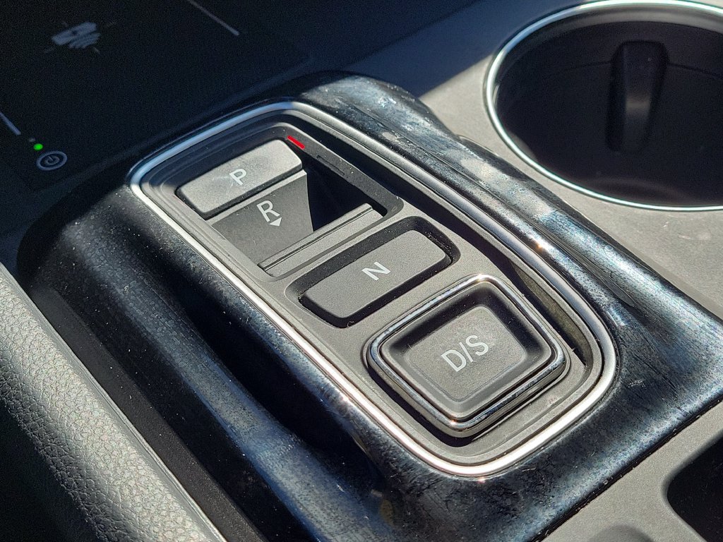 Used 2025 Honda Pilot EX-L image 24