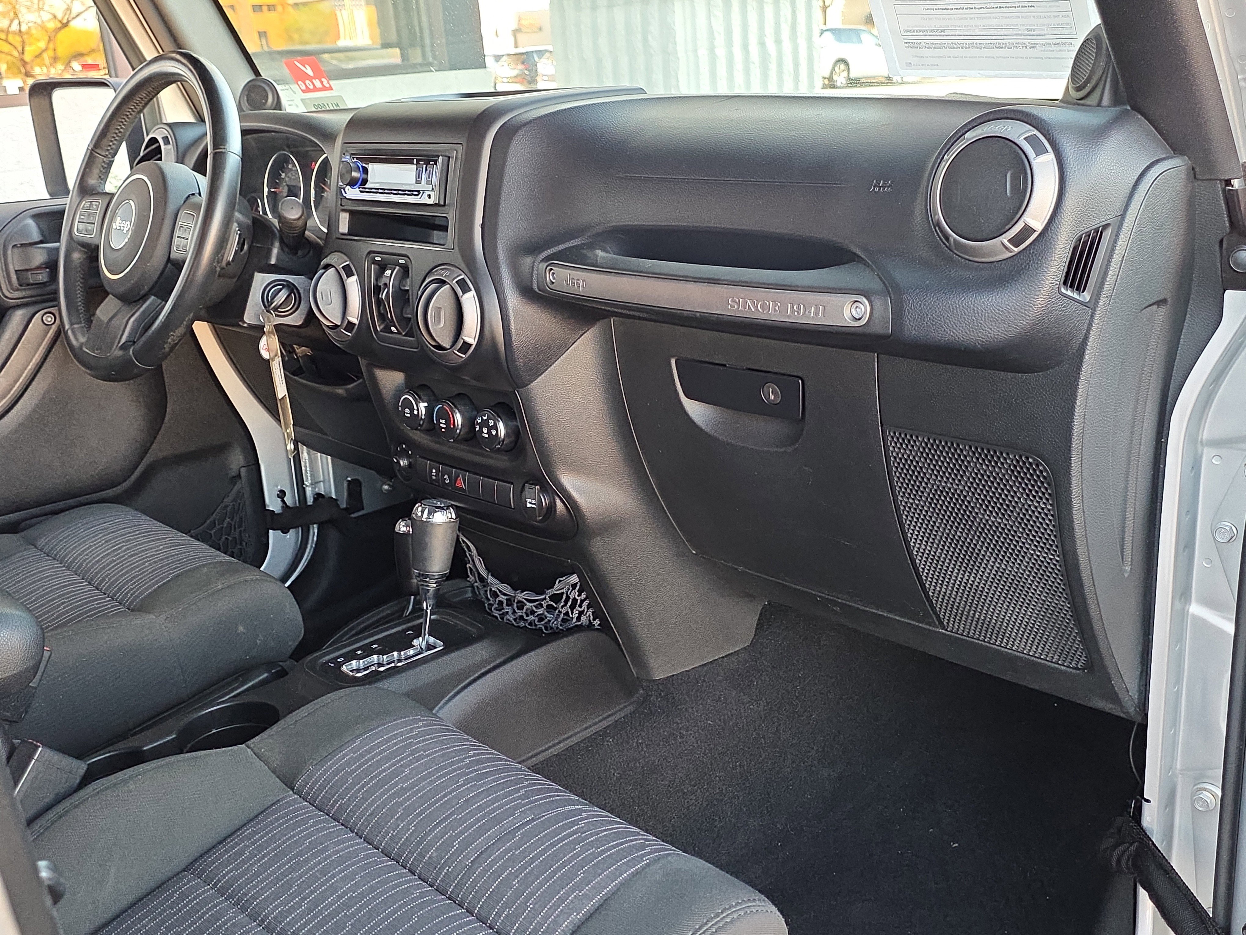 Used 2012 Jeep Wrangler Unlimited Sport image 31