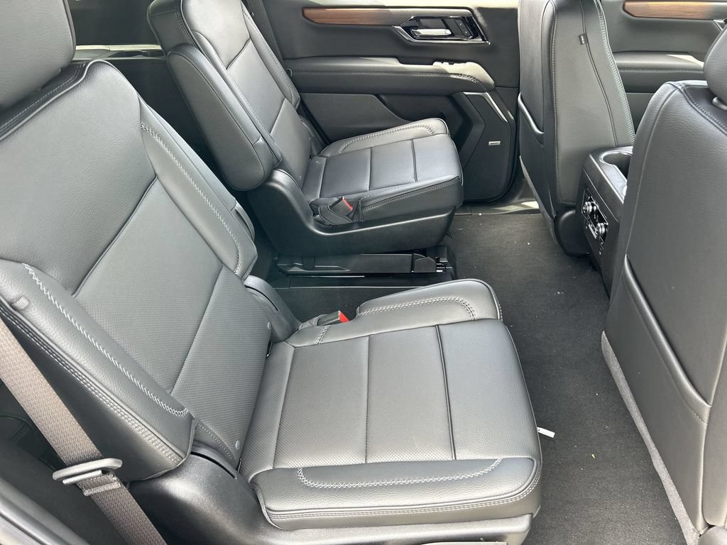 New 2026 GMC Yukon Denali w/ Sun & Power Step Package AWD/4WD image 28