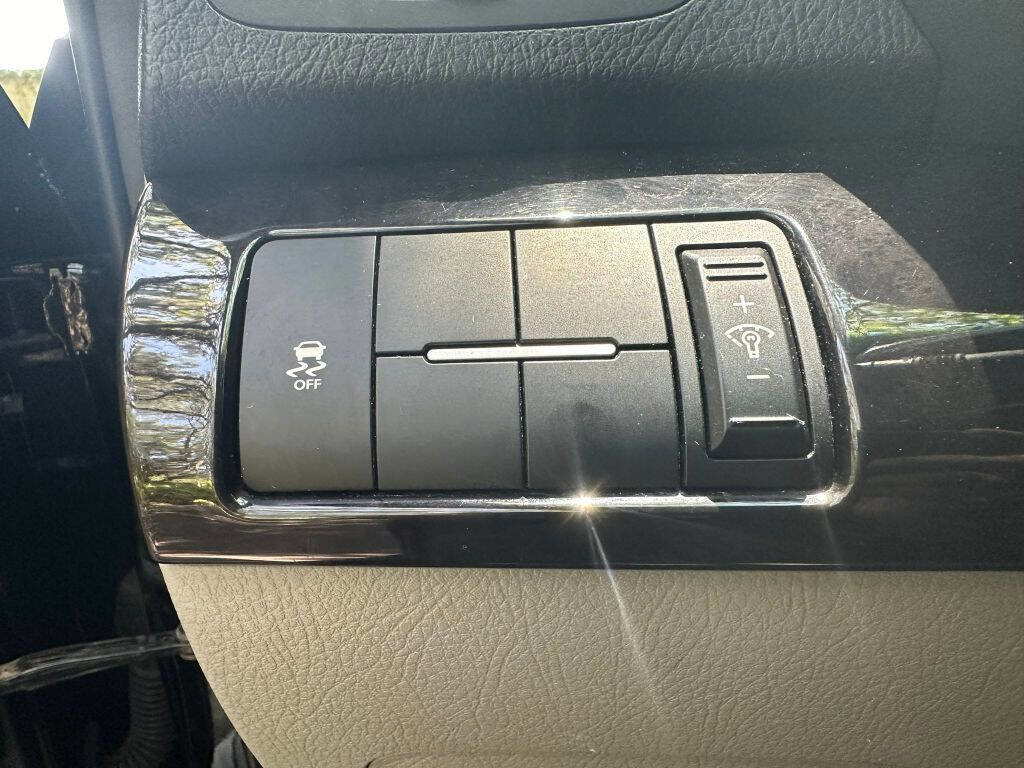 Used 2014 Kia Sorento LX image 17