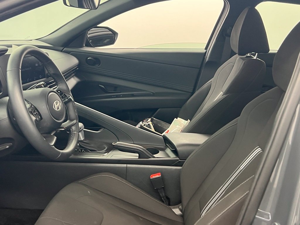 Used 2026 Hyundai Elantra Sport FWD image 9