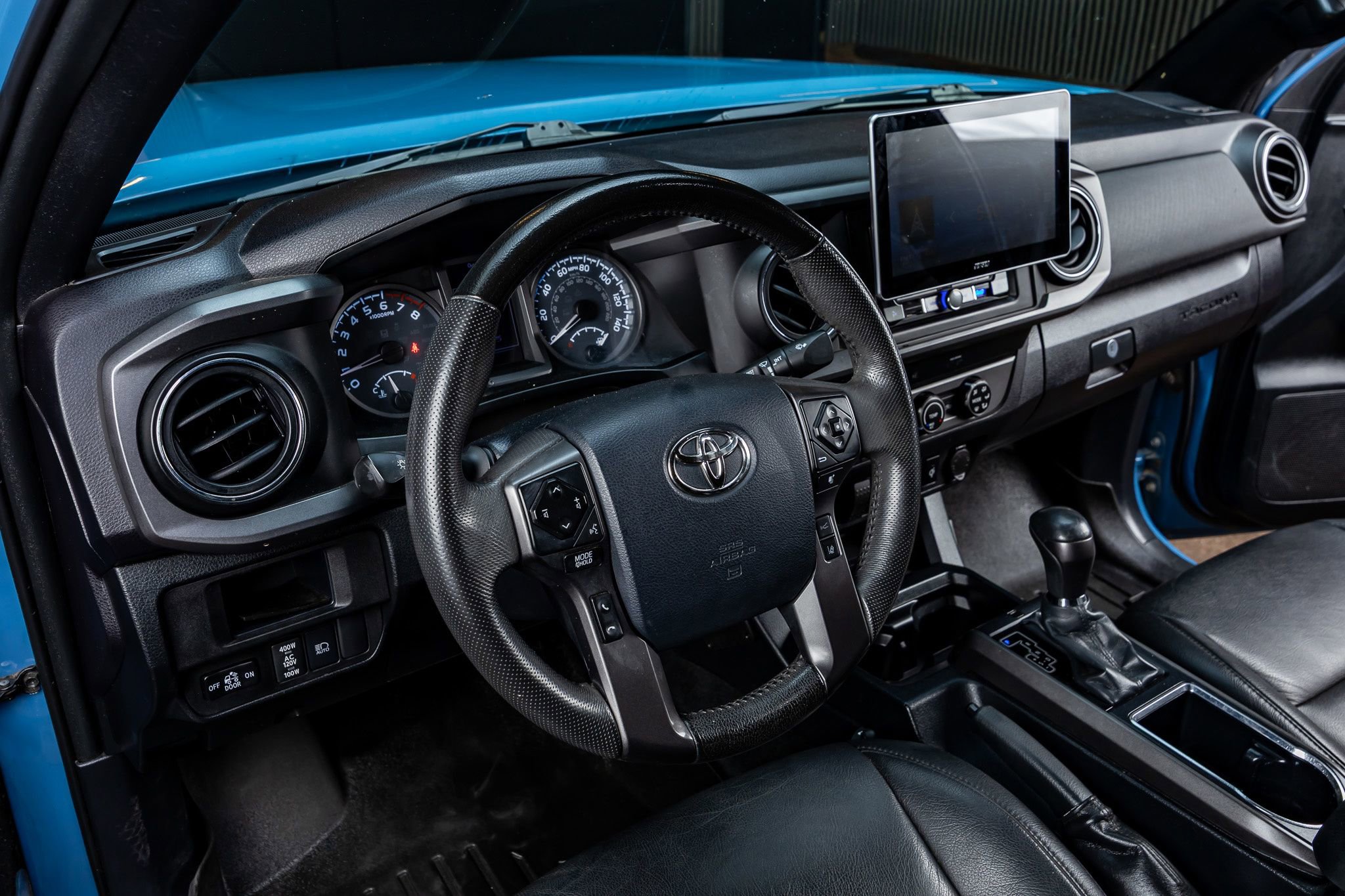 Used 2019 Toyota Tacoma TRD Off-Road AWD/4WD image 15