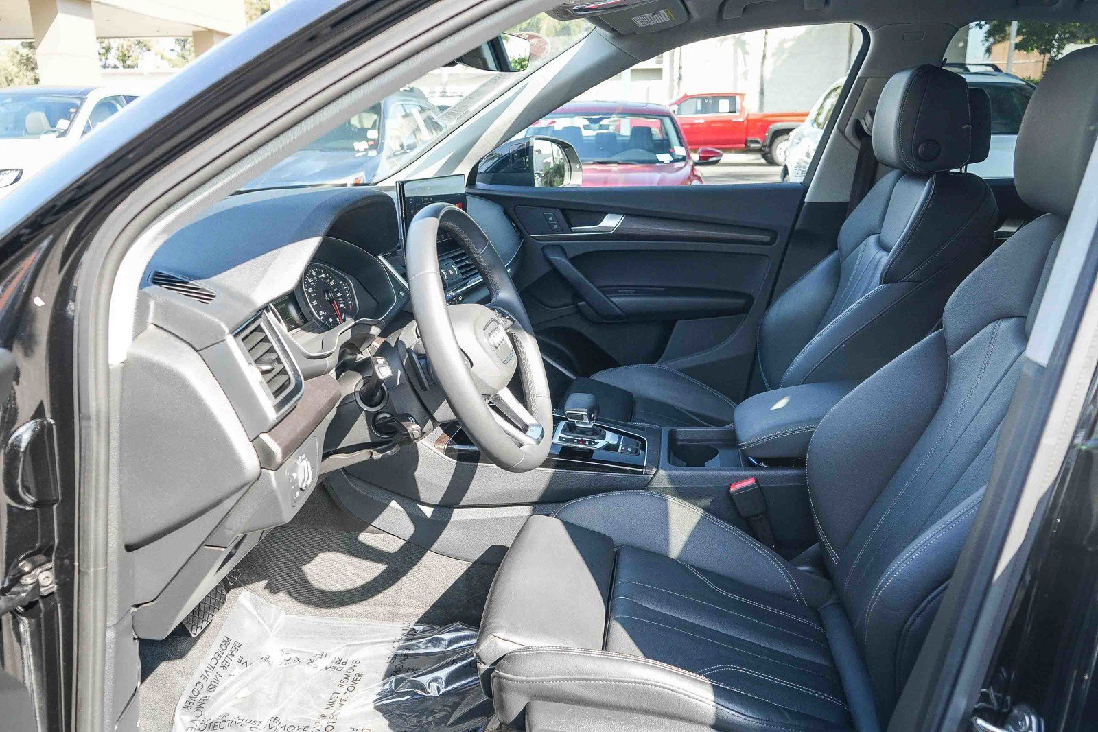 Used 2025 Audi Q5 2.0T Premium image 16