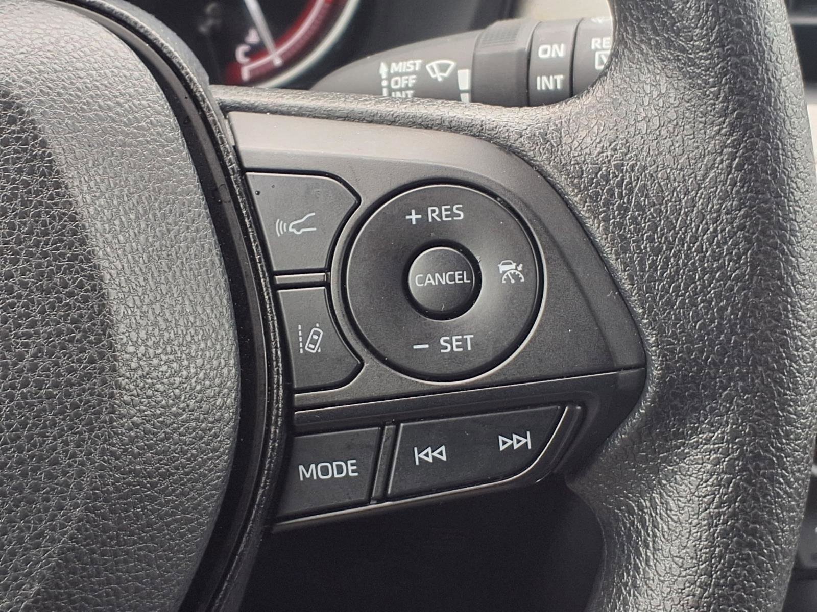 Certified 2025 Toyota RAV4 XLE FWD image 16