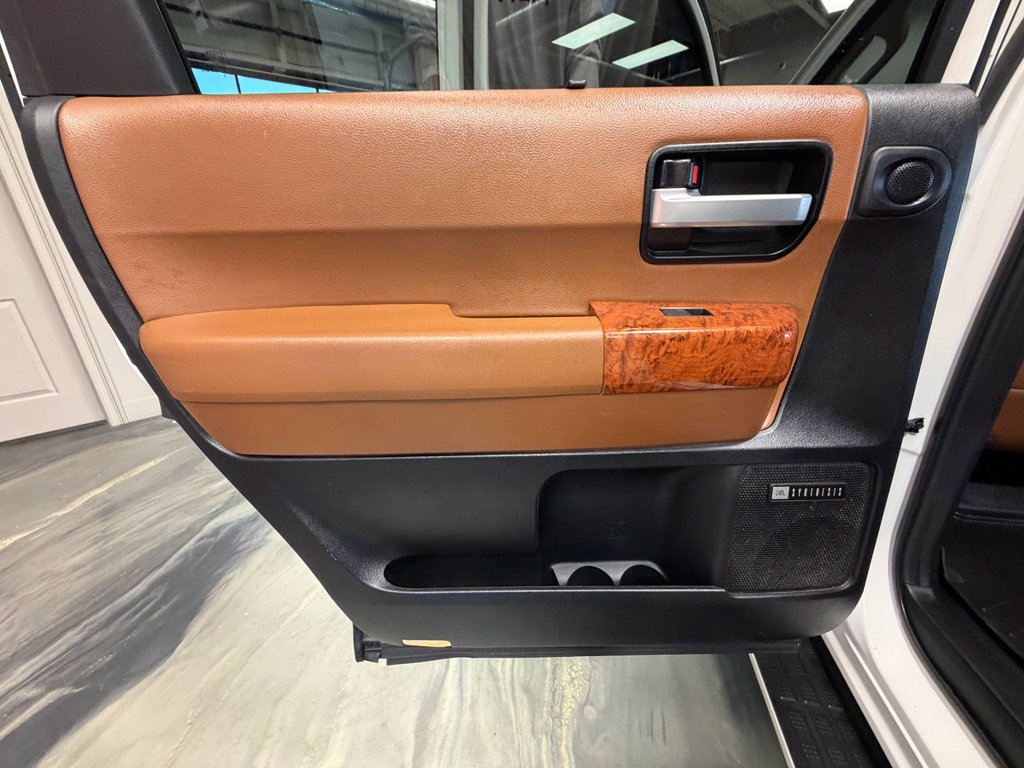 Used 2018 Toyota Sequoia Platinum AWD/4WD image 63