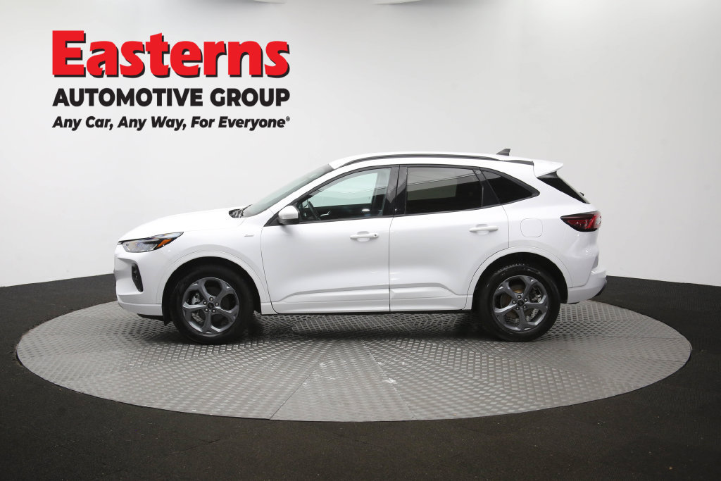 Used 2023 Ford Escape ST-Line Select AWD/4WD image 60
