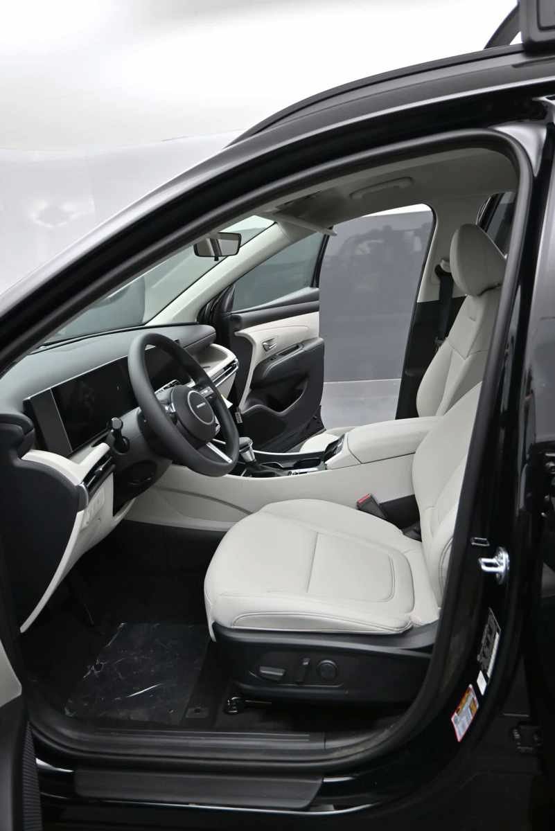 New 2026 Hyundai Tucson SEL Plus AWD/4WD image 16