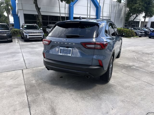 Used 2025 Ford Escape ST-Line FWD image 37