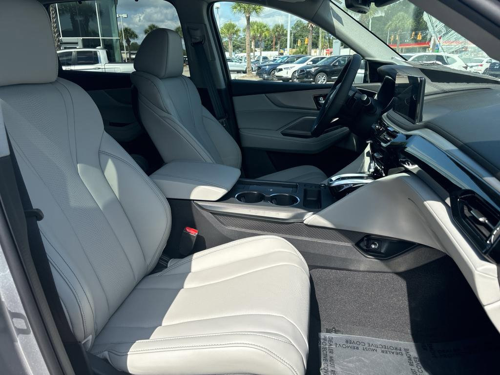 Certified 2025 Acura MDX FWD w/ Technology Package image 17