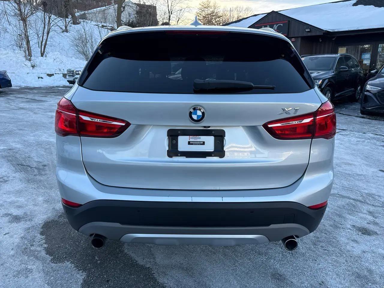 Used 2017 BMW X1 xDrive28i AWD/4WD image 16