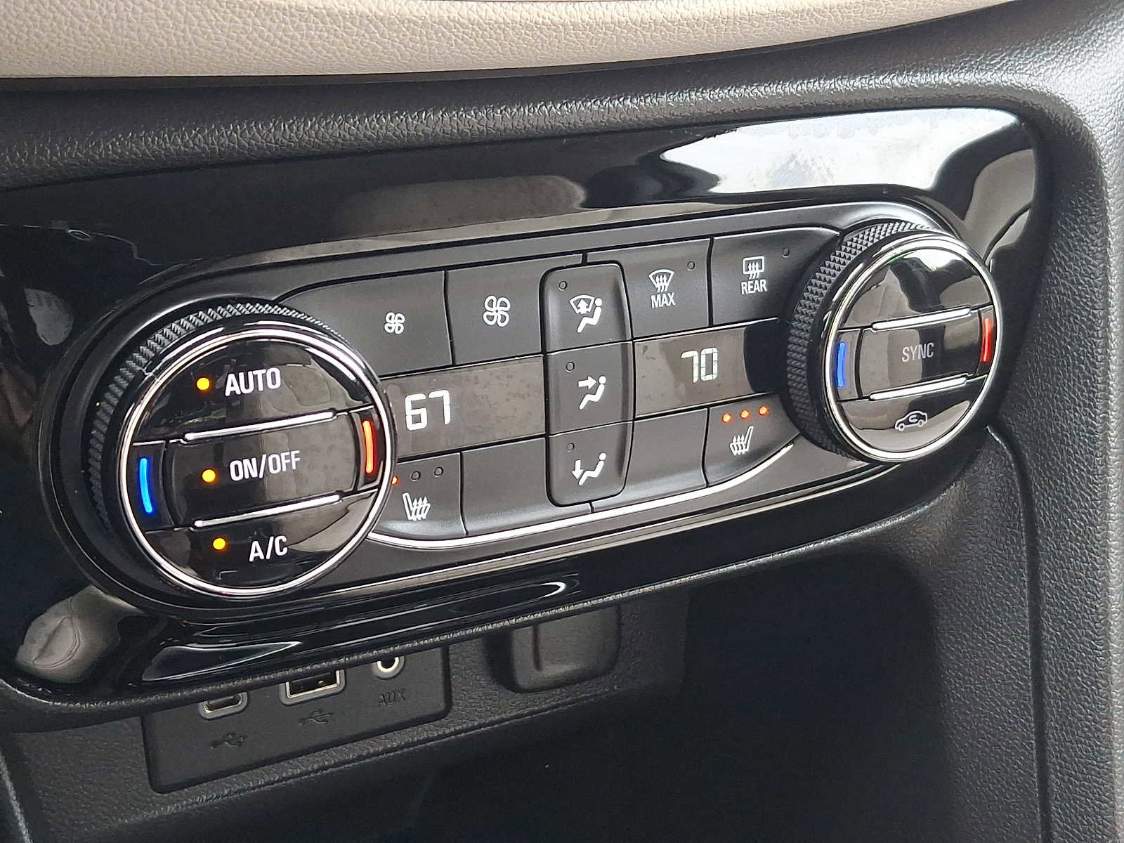 Certified 2021 Buick Encore GX Select FWD image 17