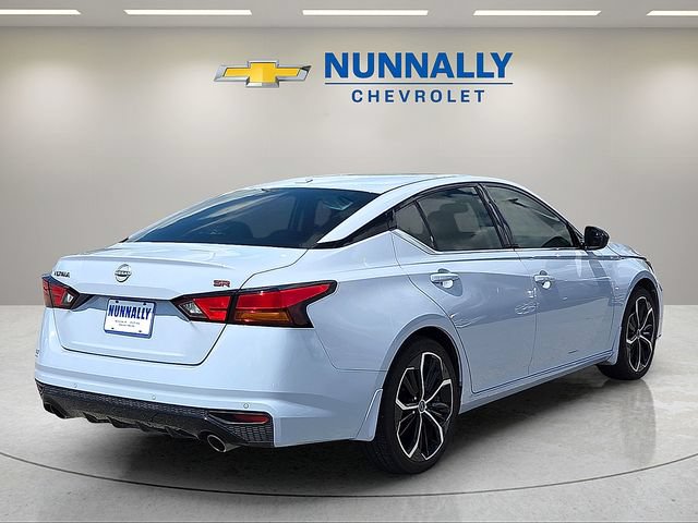 Used 2024 Nissan Altima 2.5 SR w/ SR Premium Package FWD image 5