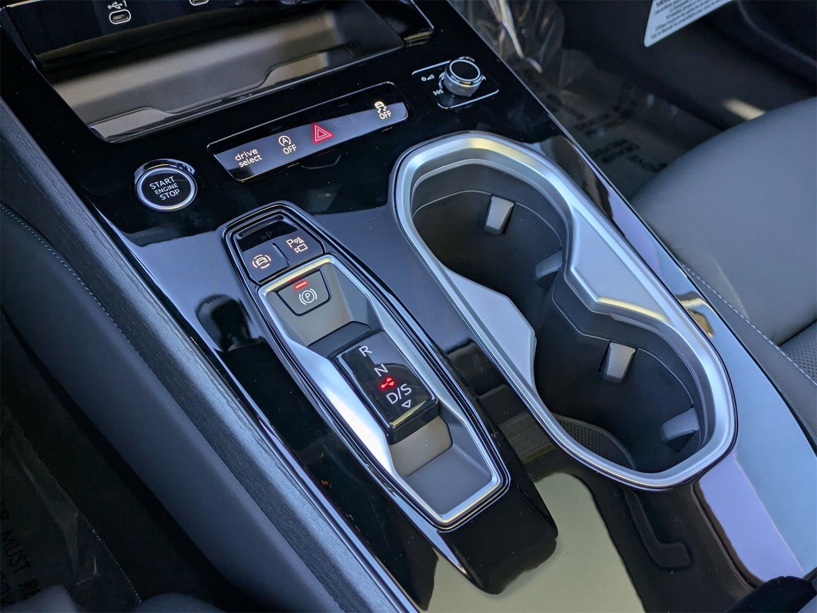 New 2026 Audi A6 Premium Plus image 7