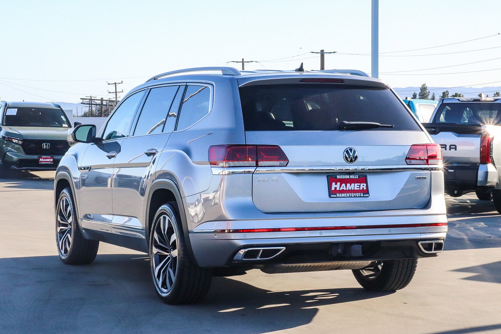 Used 2022 Volkswagen Atlas SEL Premium AWD/4WD image 5