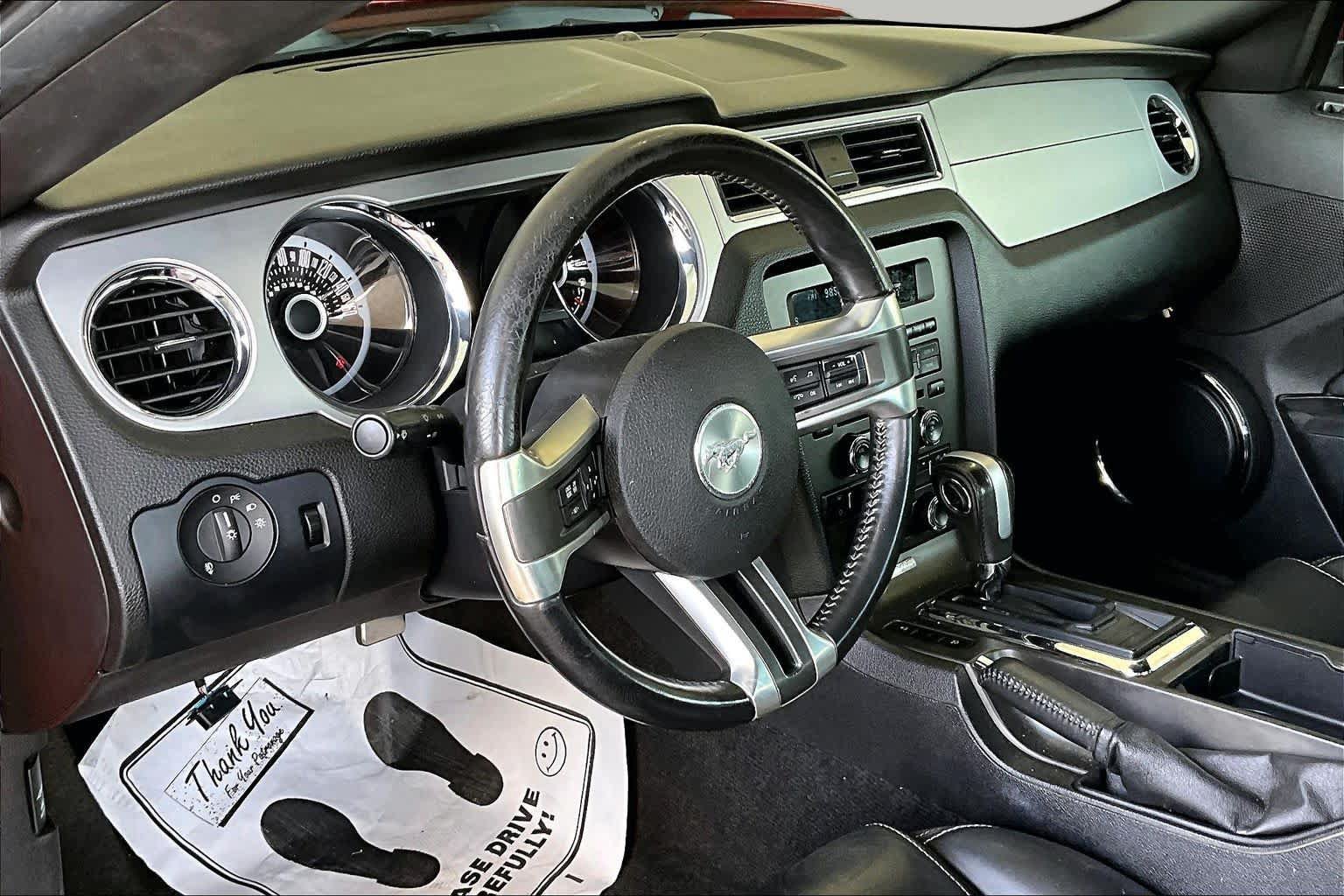 Used 2013 Ford Mustang GT Premium w/ Security Pkg RWD image 14