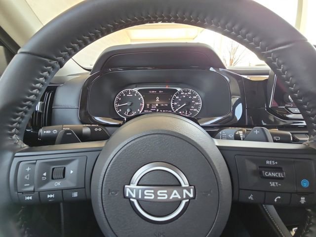 Used 2025 Nissan Pathfinder SV image 25