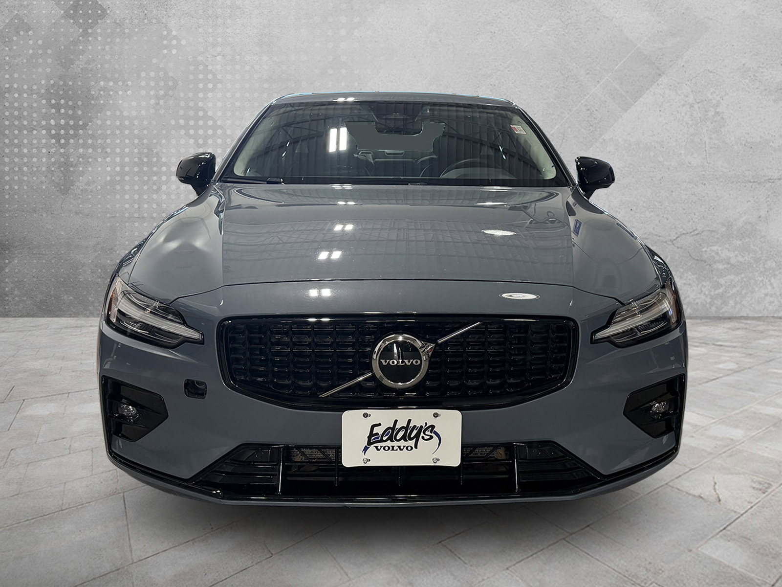 Used 2024 Volvo S60 B5 Core image 3