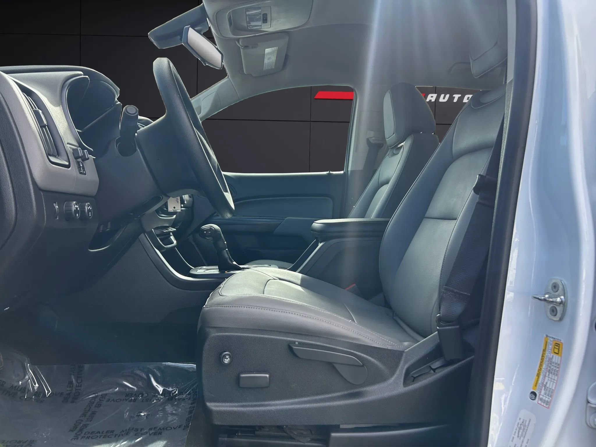 Used 2018 Chevrolet Colorado W/T image 7