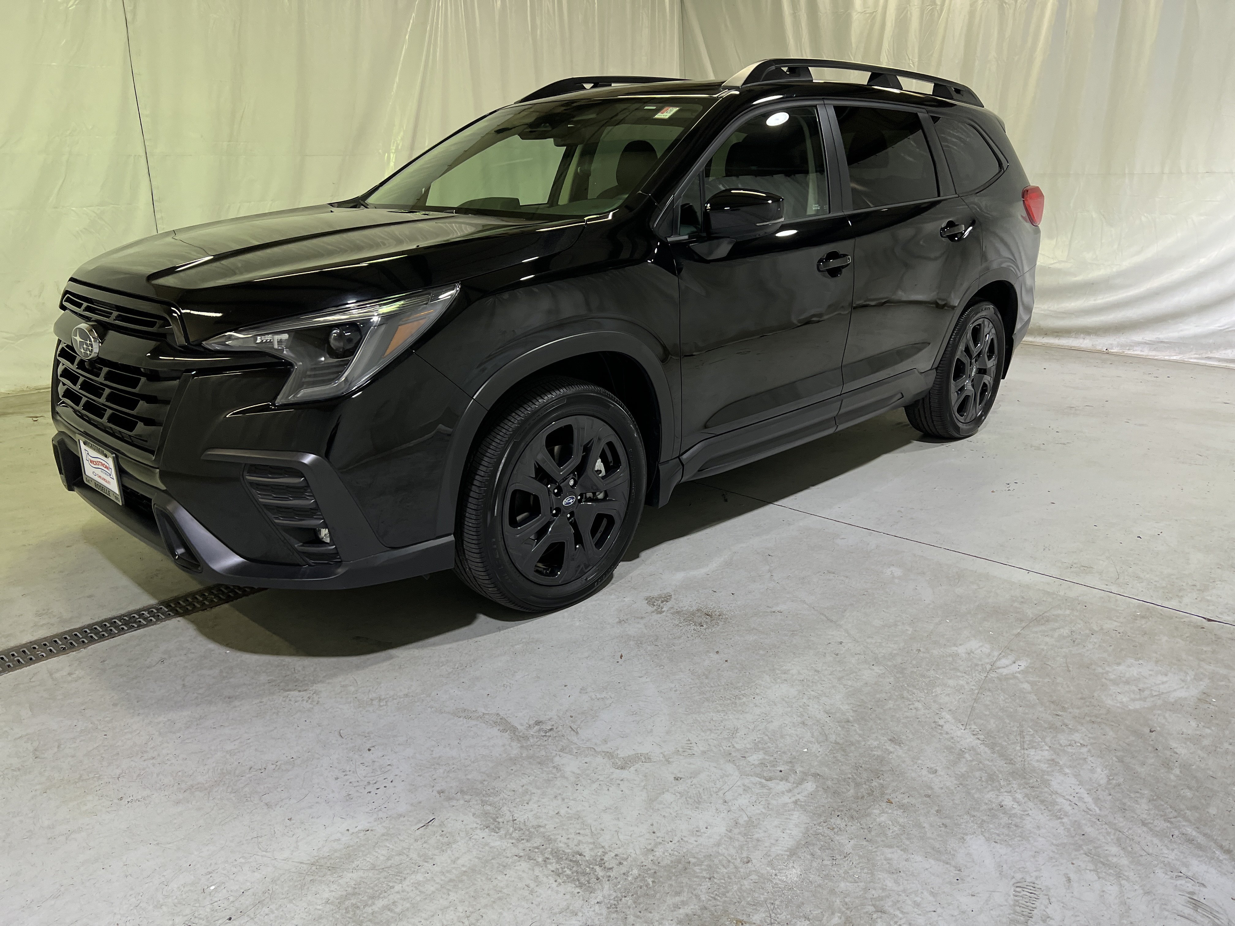 Used 2024 Subaru Ascent Onyx Edition Limited w/ Popular Package Onyx AWD/4WD image 6