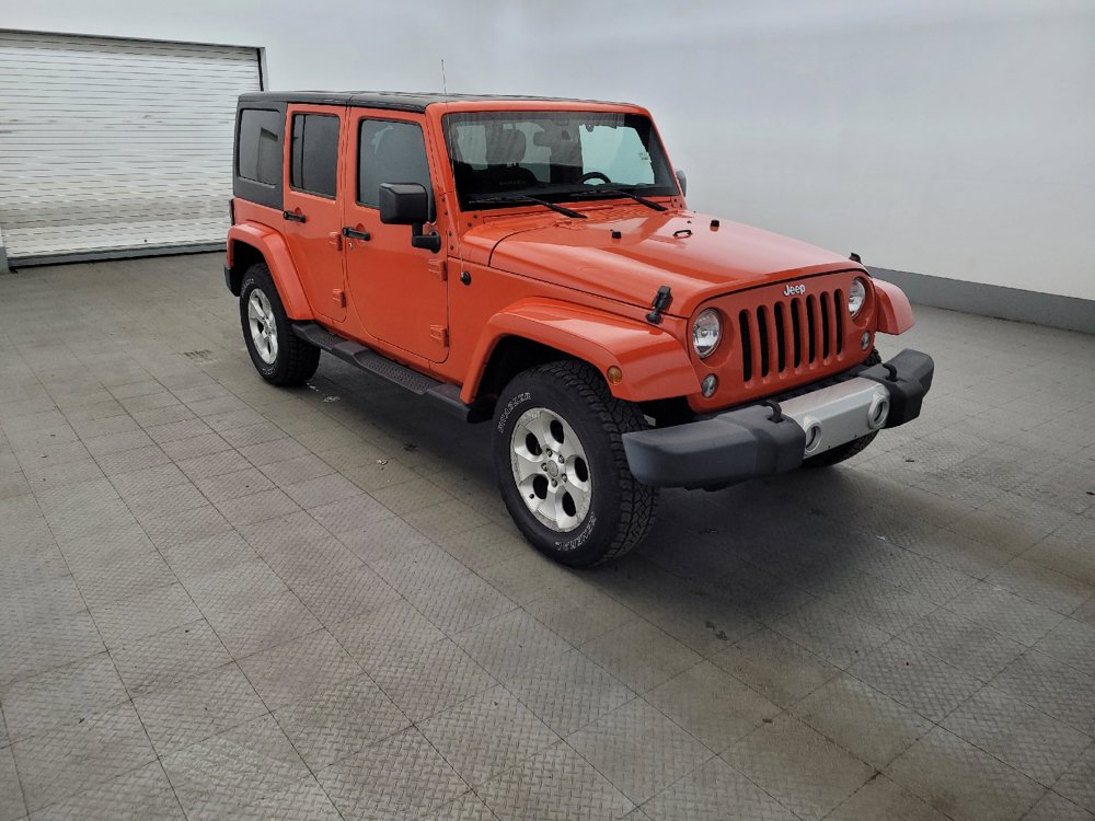 Used 2015 Jeep Wrangler Unlimited Sahara w/ Dual Top Group AWD/4WD image 13
