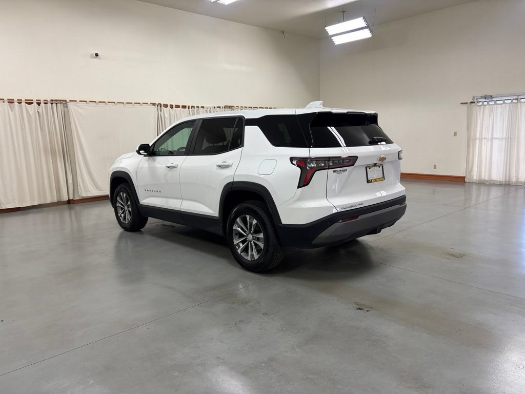 Used 2026 Chevrolet Equinox LT AWD/4WD image 6