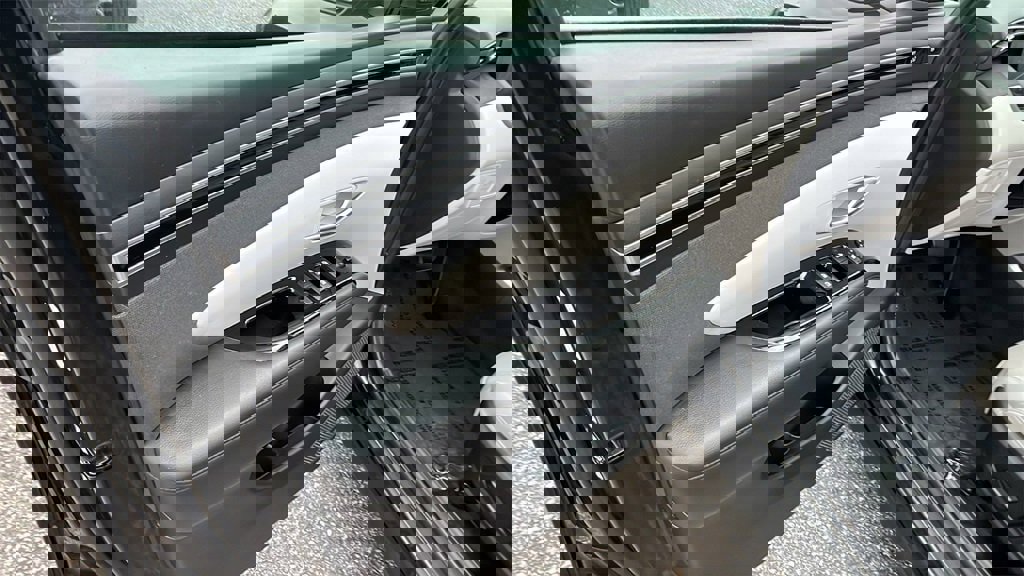 Used 2024 Hyundai Tucson Limited image 11