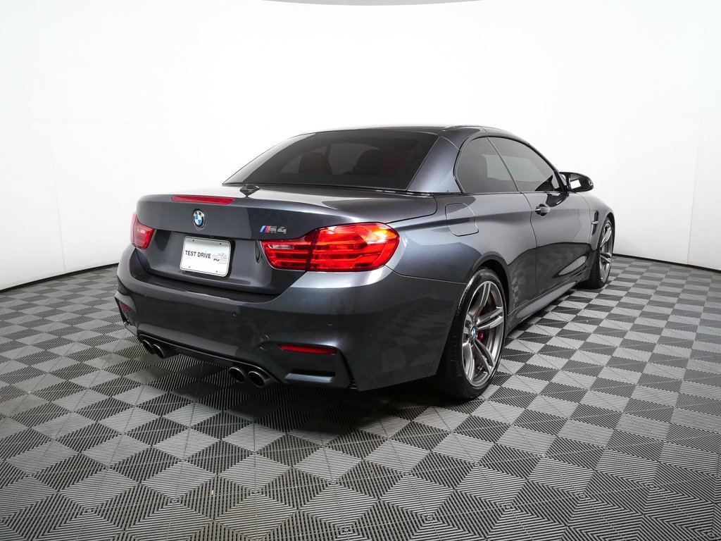 Used 2015 BMW M4 Convertible image 30