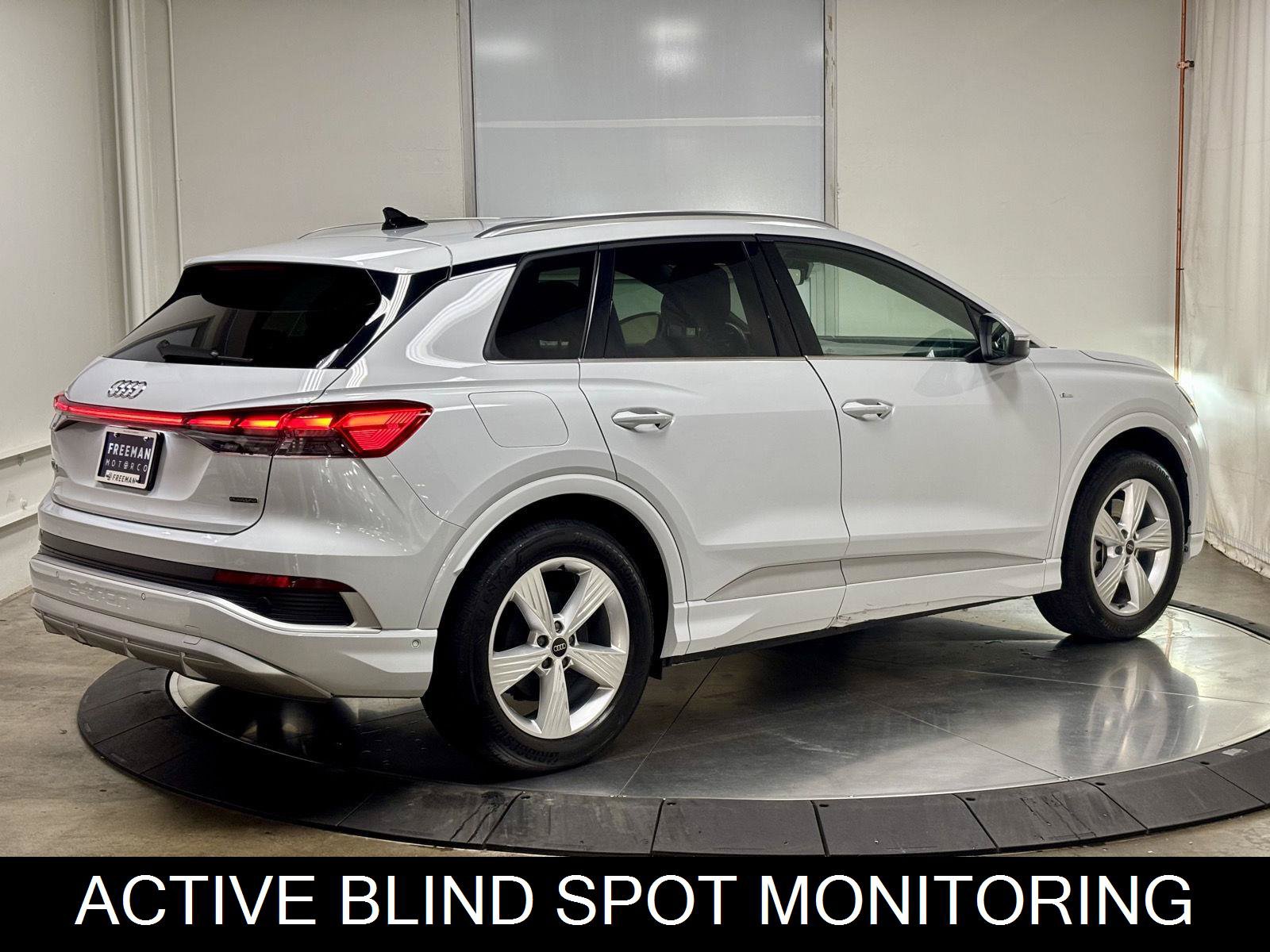 Used 2024 Audi Q4 e-tron Premium Plus w/ Premium Plus AWD/4WD image 9
