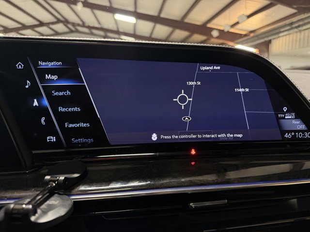 Used 2022 Cadillac Escalade Premium Luxury image 19