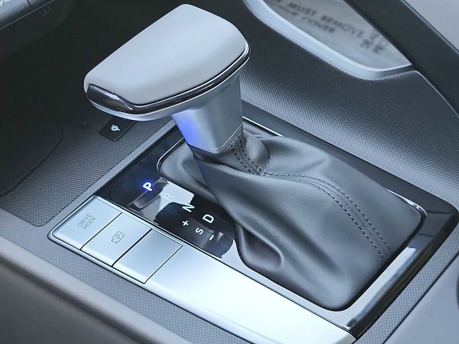 Used 2025 Hyundai Elantra Sport image 13