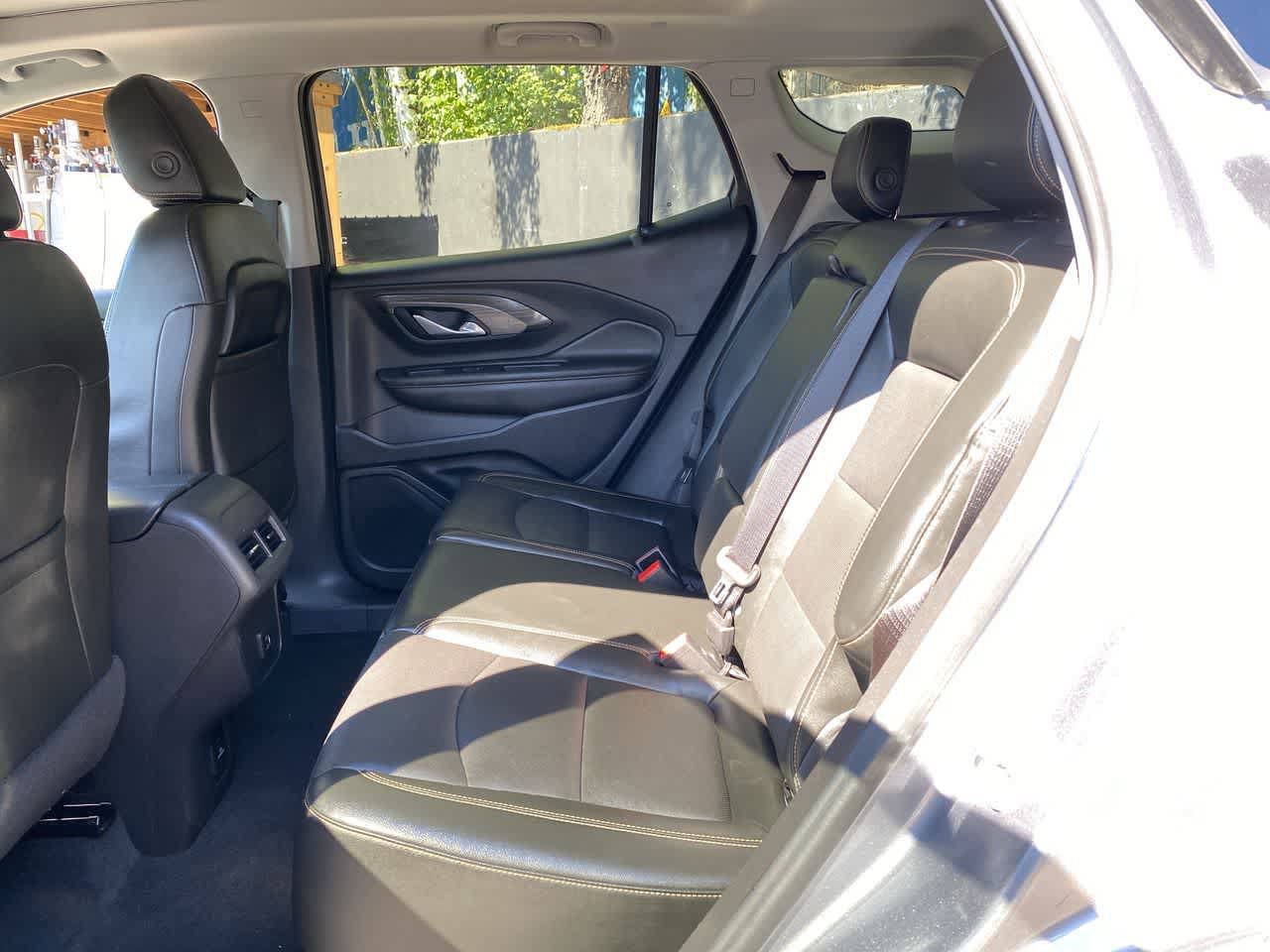 Used 2020 GMC Terrain SLT w/ Preferred Package AWD/4WD image 16