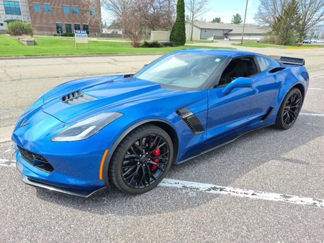 Used 2016 Chevrolet Corvette Z06 w/ 3LZ Preferred Equipment Group image 3
