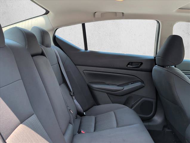 Used 2024 Nissan Altima 2.5 SV w/ SV Premium Package FWD image 24