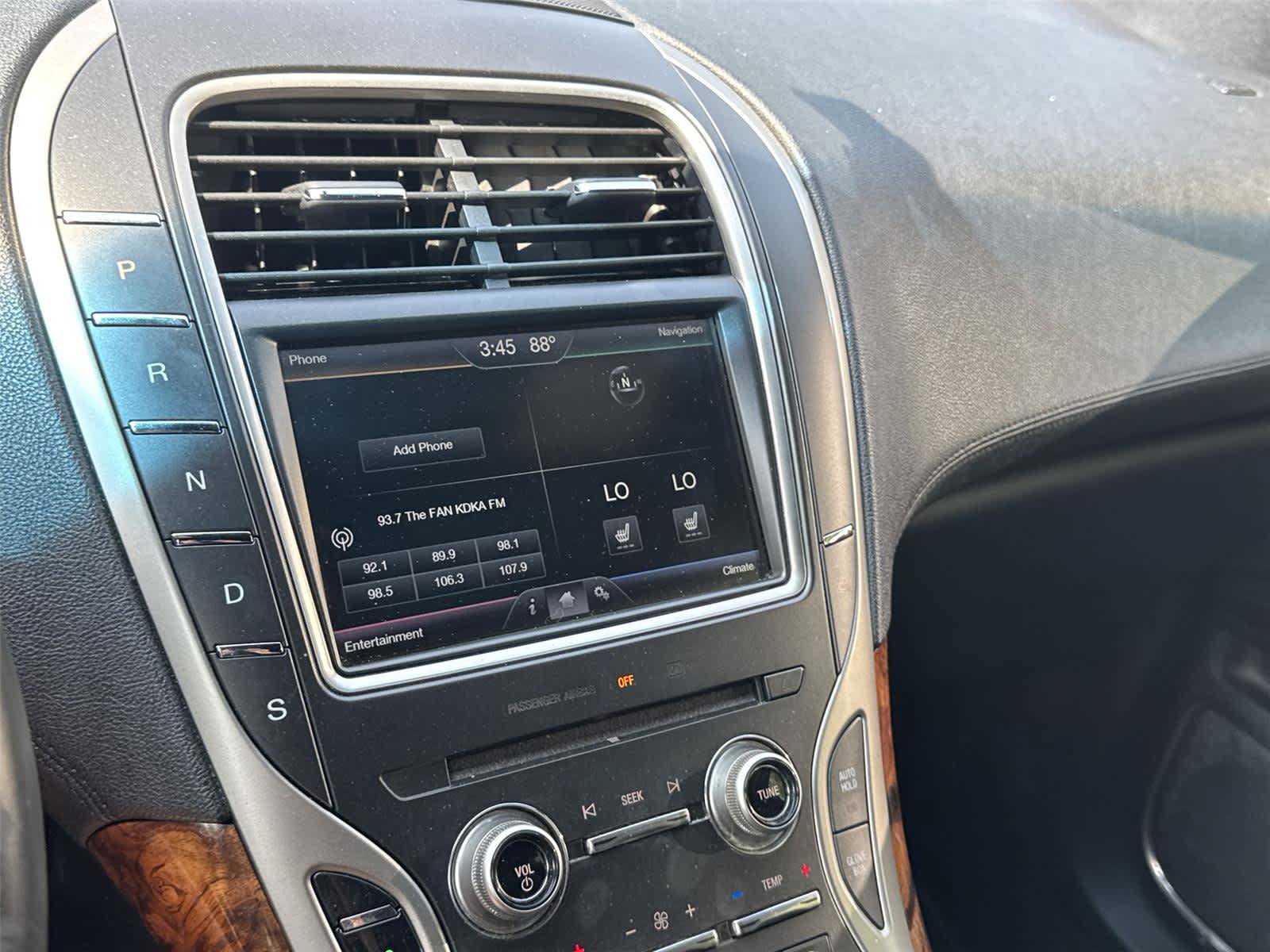Used 2016 Lincoln MKX Select w/ Select Plus Package FWD image 23