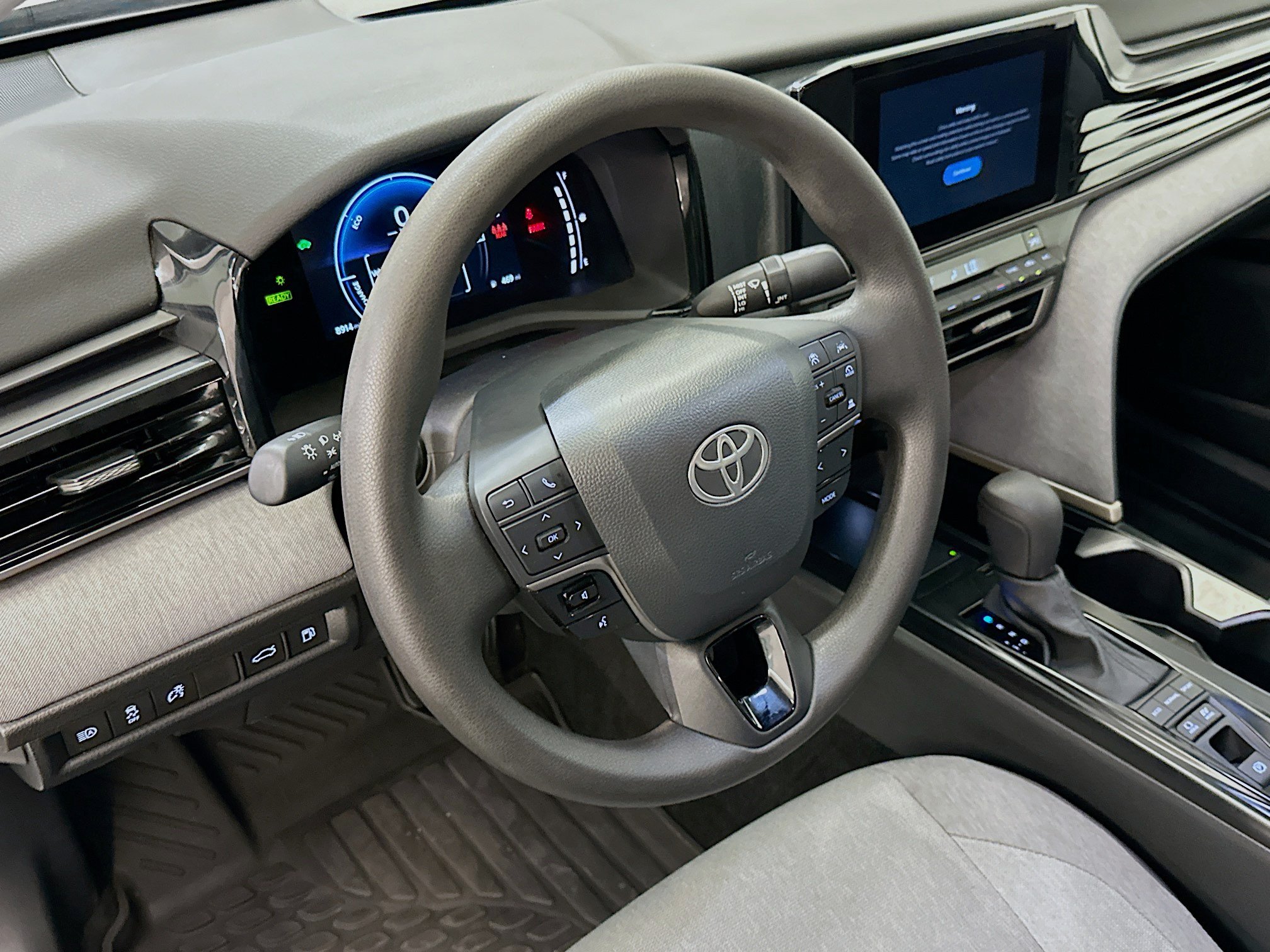 Used 2026 Toyota Camry LE FWD image 18