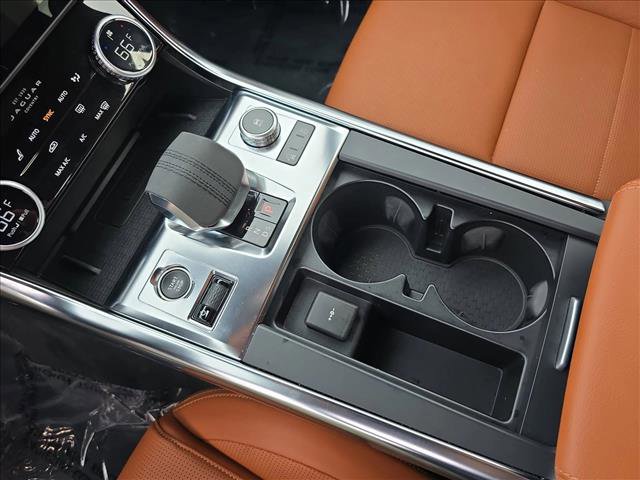 Certified 2024 Jaguar XF R-Dynamic SE image 24