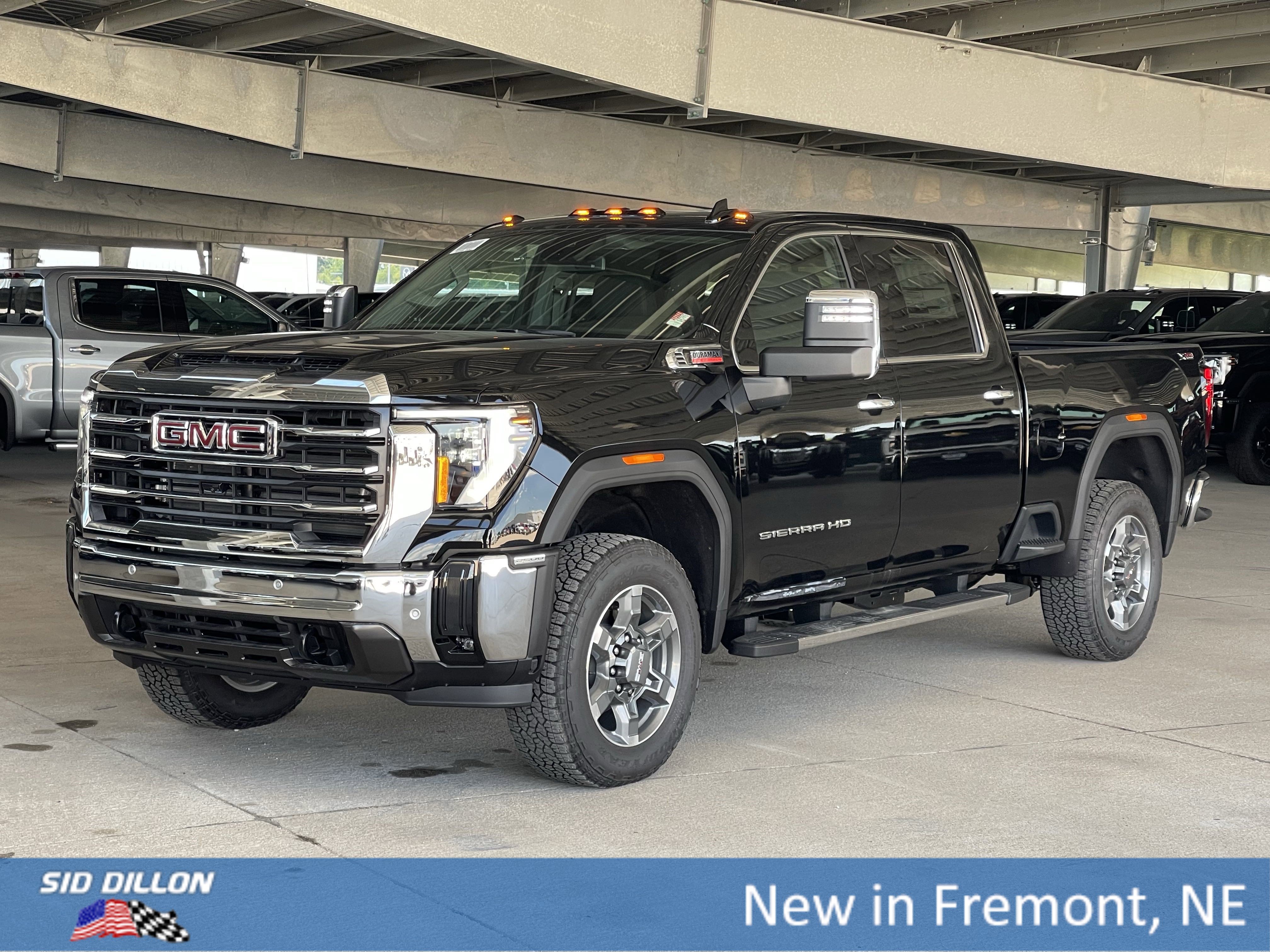 New 2025 GMC Sierra 2500 SLT w/ SLT Premium Package image 1