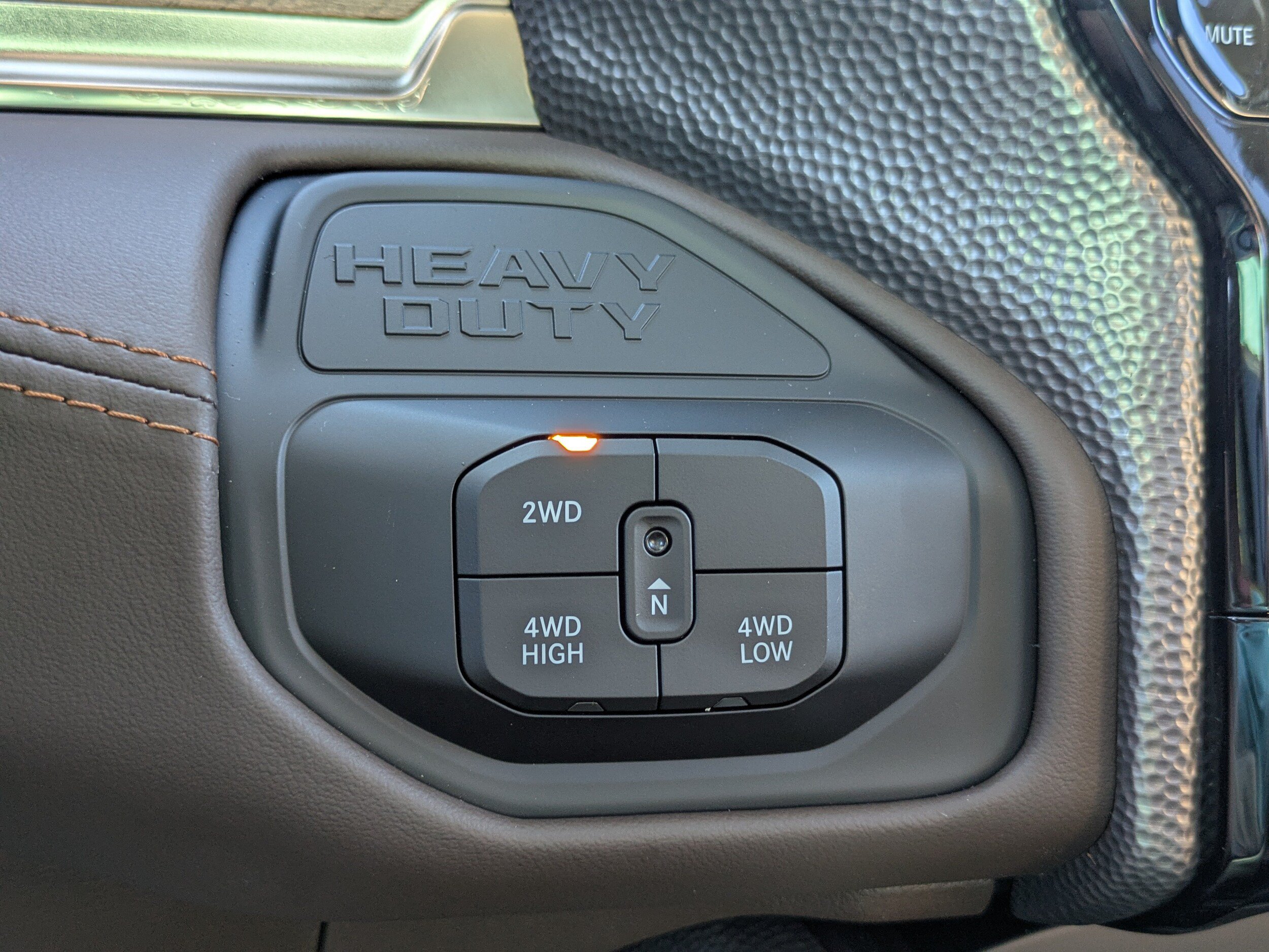 New 2027 RAM 2500 Limited AWD/4WD image 14