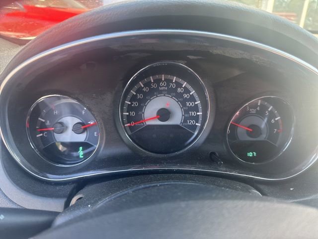 Used 2012 Chrysler 200 Touring image 5