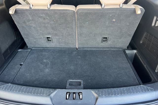 Used 2021 Ford Explorer Limited w/ Equipment Group 301A image 18